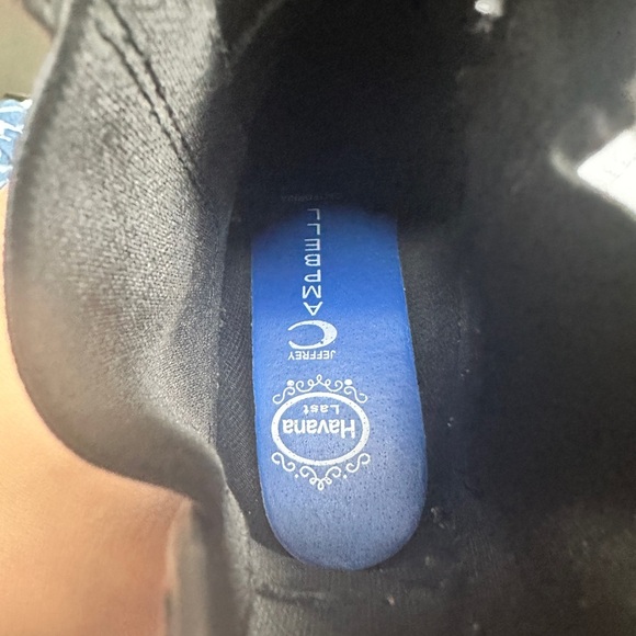 Gray Rubber Chelsea Rain Boots Ankle Booties Elastic Panels Heeled - Picture 4 of 4